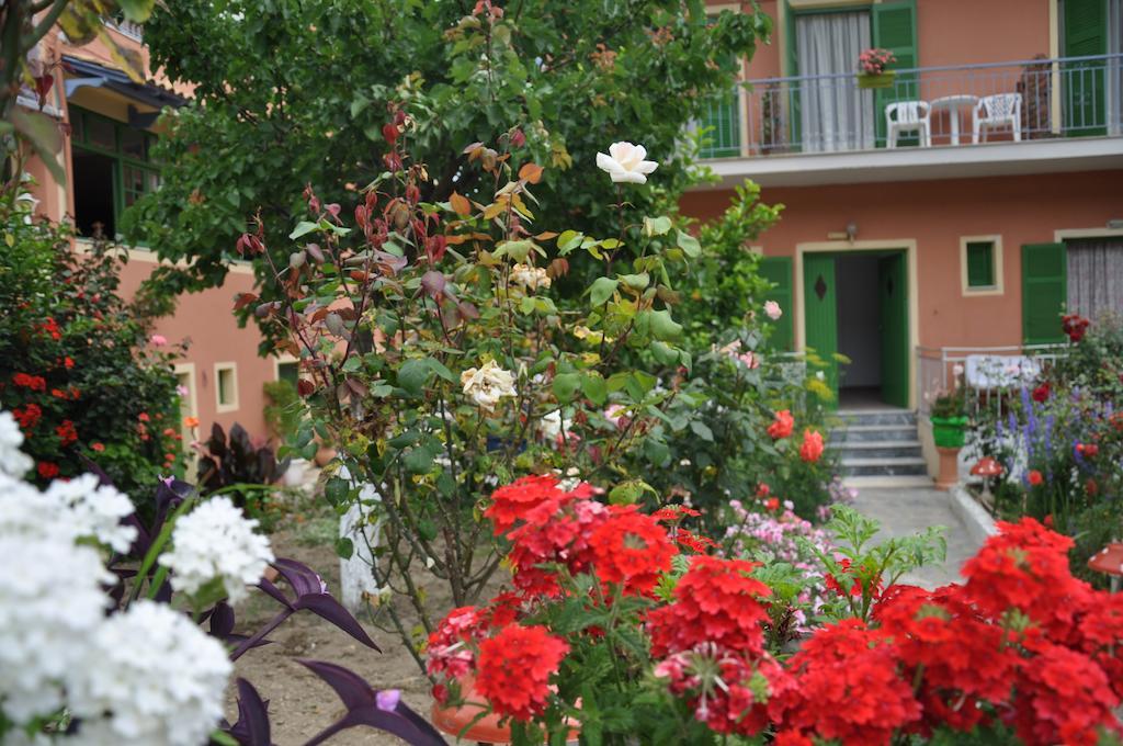 Barbayiannis Studios Moraḯtika Exterior foto